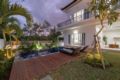 Rejuvenate In Exotic Villa In Batu Bolong Canggu ホテル詳細