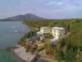 Royal Ocean View Beach Resort Karimunjawa ホテル詳細