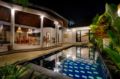 Singgah 10Three Bedroom Villa With Private Pool ホテル詳細