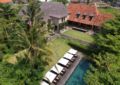 The Kemilau Villa Umalas ホテル詳細