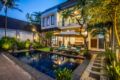 Villa Chebri - 4 BR private Balinese villa Legian ホテル詳細