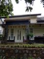 Villa Puncak Aster 3 Cisarua - Pondok Yedidah ホテル詳細