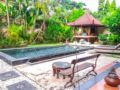 Villa Tristan Bali | Private Pool Balcony Gazebo ホテル詳細