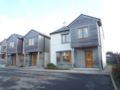 Lisdoonvarna Village Holiday Homes No 12 ホテル詳細