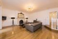 Luxurious 3 Bed Apartment Ballsbridge area ホテル詳細