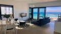 Luxury Apt. New Tower Best Location Sea View 3BR ホテル詳細