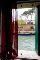 Canal view near Biennale Wi-fi ホテル詳細