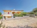 Four-Bedroom Holiday Home in Cava d'Aliga ホテル詳細