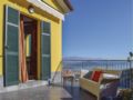 Six-Bedroom Holiday Home in La Spezia (SP) ホテル詳細