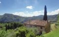 Three-Bedroom Apartment Camaiore -LU- with a Fireplace 05 ホテル詳細