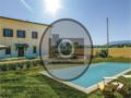 Three-Bedroom Apartment in Castel Ritaldi ホテル詳細