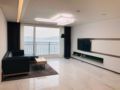 Beautiful ocean view in a modern-style apartment ホテル詳細