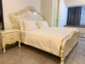 037. ENGLISH SUITE IMPERIO RESIDENCE IN TOWN ホテル詳細