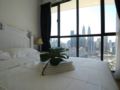 2BR Suite with Fantastic Twin Towers View B26 ホテル詳細