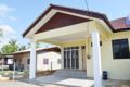 Atyrah Homestay,Pantai Rhu Sepuloh ホテル詳細