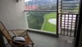 Brand new condo unit with Golf Course View ホテル詳細