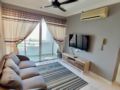 Comfy 3 Bedrooms w/ Balcony 5 min to USM&Queensbay ホテル詳細