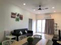 Cozy Homestay near UTAR Bandar Sungai Long ホテル詳細