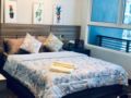 Cozy Studio Suite with Seaview near Queensbay Mall ホテル詳細