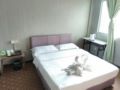 Double bed with bathroom HUAQIAOHOMESTAY ホテル詳細