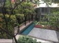 Duplex SOHO with direct access to Swimming Pool ホテル詳細