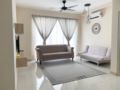 Fully Aircond 3BR3Bath Near MSU ,AEON Mall, ホテル詳細