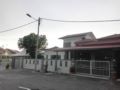 Homestay Bandar Melaka 4BR Muslim ホテル詳細