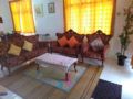 IZZAT HOMESTAY 1 ( NEAR HUSM K, KERIAN ) ホテル詳細