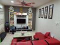 KS Karaoke Homestay (15pax-4R2B) WiFi near Tesco ホテル詳細