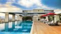 LARGE 2BR D'Majestic Suites 10 INFINITY POOL ホテル詳細