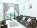 Luxury Condo HomeStay 3BR 8Pax Bukit Indah / JB ホテル詳細
