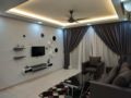New Unique & Cozy home Taman Daya Johor Bahru ホテル詳細
