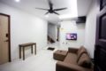 Room H Hom2rex home to relax kuching homestay ホテル詳細