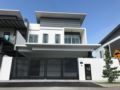 Semi D New House Sungai Abong Muar 10 to 20pax ホテル詳細