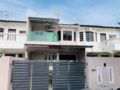 Seri Manjung HomeStaySpacious Family Home ホテル詳細