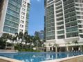 Spacious KLCC suite wt free WIFI 3min walk to KLCC ホテル詳細