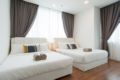 SUMMER SUITES Beautiful 2 Beds KLCC Netflix S3 ホテル詳細