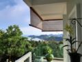 Veranda Tropica- Spectacular View Awaits ホテル詳細