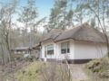 Three-Bedroom Holiday Home in Dwingeloo ホテル詳細