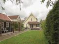 Three-Bedroom Holiday Home in Wemeldinge ホテル詳細