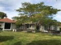 Close to Airport, sunny and spacious house ホテル詳細
