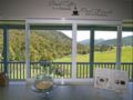 Pelorus River Views Bed and Breakfast ホテル詳細