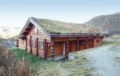Four-Bedroom Holiday home with Sea View in Hovden ホテル詳細