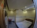 Buena Lynne's Resort, White Beach - Couple's Room ホテル詳細