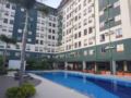 Condo Near Airport With Pool ホテル詳細