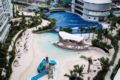 Pool & Beach View 2BR Deluxe Condo At Azure Resort ホテル詳細