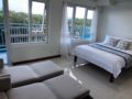 Seaside Sunrise New Studio Apartment ホテル詳細