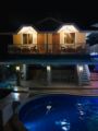 Seaview Beach Resort - Poolside Balcony Room ホテル詳細