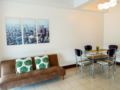 Stunning 1BR at BGC Burgos Circle/St. Lukes WiFi ホテル詳細