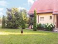 Three bedroom holiday home in Sikorzyno ホテル詳細